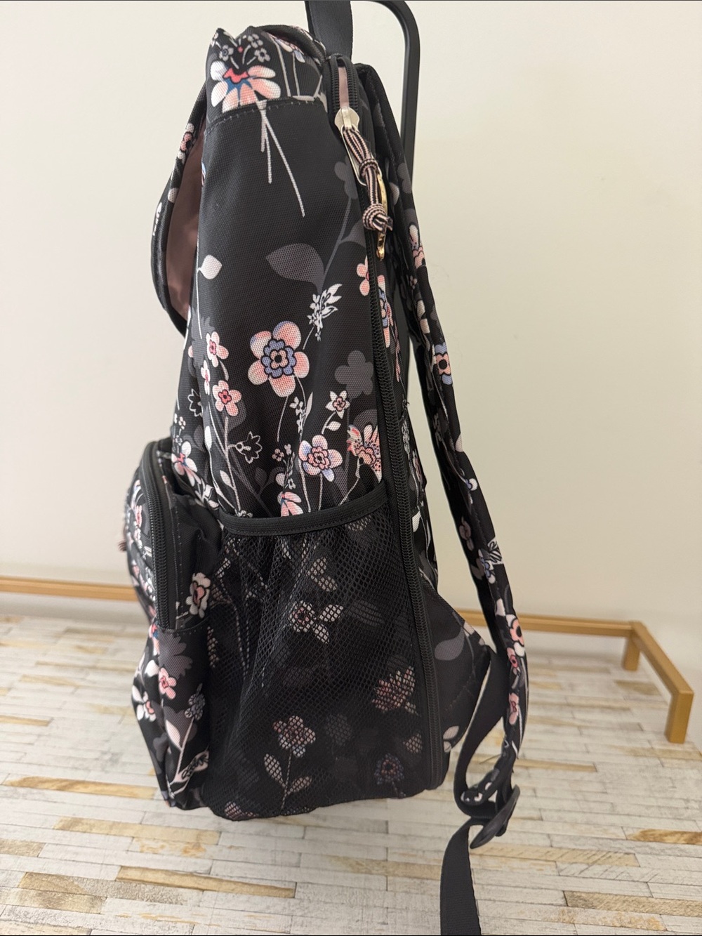 Vera Bradley Lighten Up DayTripper Backpack Hollander Bouquet - Picture 4 of 15